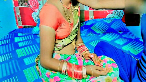 Desi Indian bhabhi Pooja in saree seduced by devar for hot sex