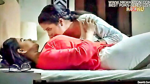 Indian lesbian bhabhi kissing intimately in Suno Bhabhiji Episode 2