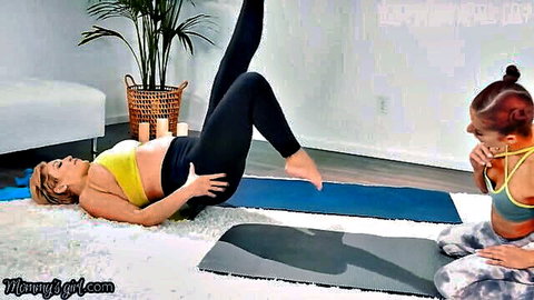 Vanna Bardot fingered by Ryan Keely in yoga training session