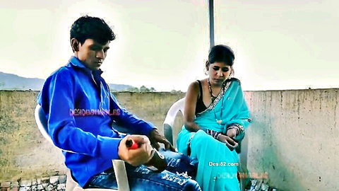 Savita Bhabhi in blue saree seduced outdoors by Raju