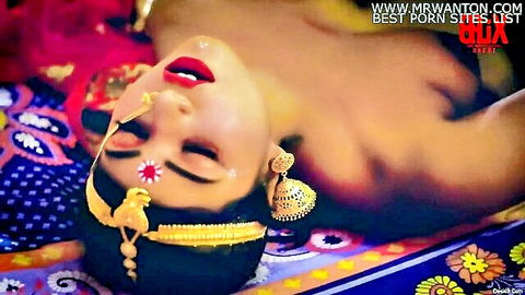 Seductive Indian bride in saree and jewelry, topless pose for suhagraat sex