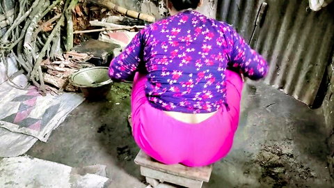 Indian aunt squatting in tight pink pants from behind, curvy ass tease