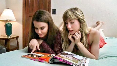 Ivy Wolfe and Natasha Nice sharing twisted passions on bed