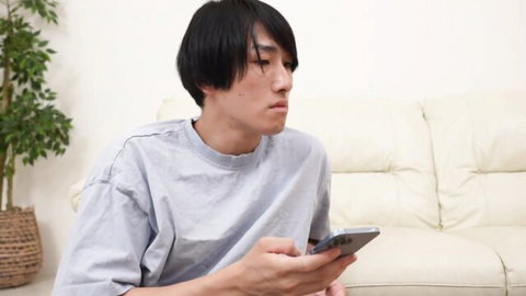 Reiko Iwai's son-in-law checks phone for surprise MILF fuck in JAV