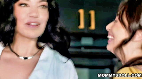 Chloe Surreal chats intimately with stepmoms Little Puck and Danielle Renae at spa