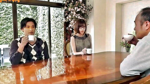 Eimi Fukada in JAV family scene with father-in-law, drinking tea clothed