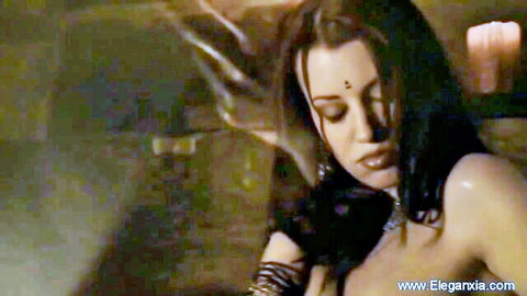 Seductive Indian girlfriend in revealing ethnic attire, romantic xxx tease