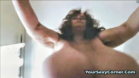 Exposed biggest natural saggy tits in USA, topless pose