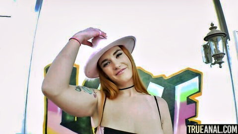 Siri redhead with big bum poses teasingly in pink hat for deep anal